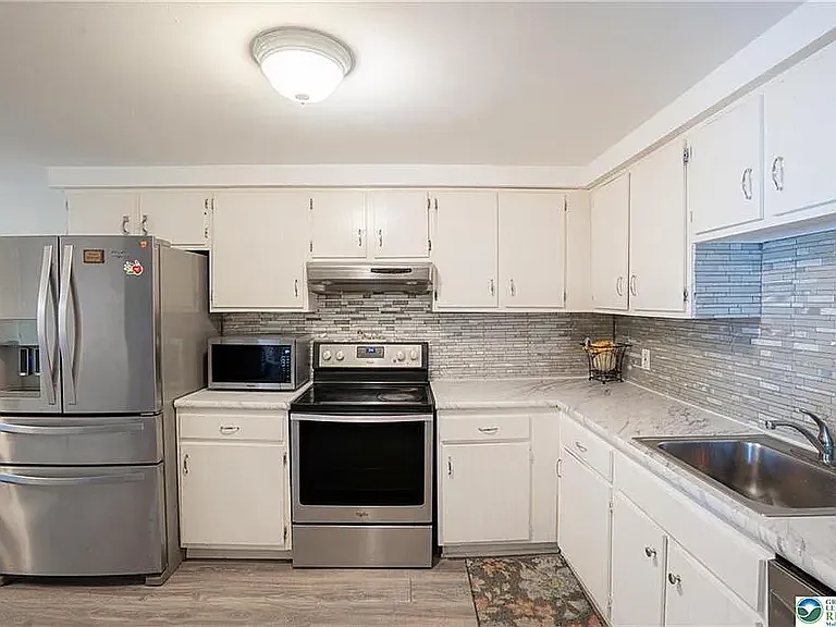 1703 Saratoga Ct — Photo 9