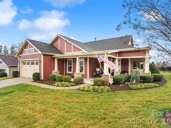 482 Flat Rock Dr, Denver, NC 28037