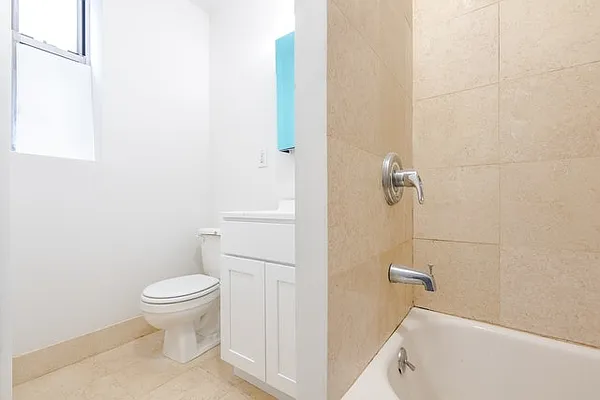 Rented by Bold New York | media 5