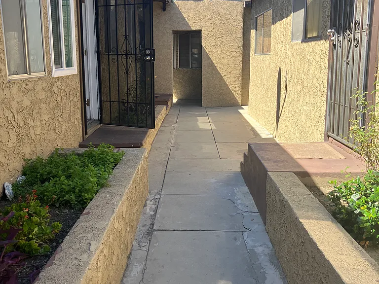 6841 Somerset Blvd #4 — Photo 2