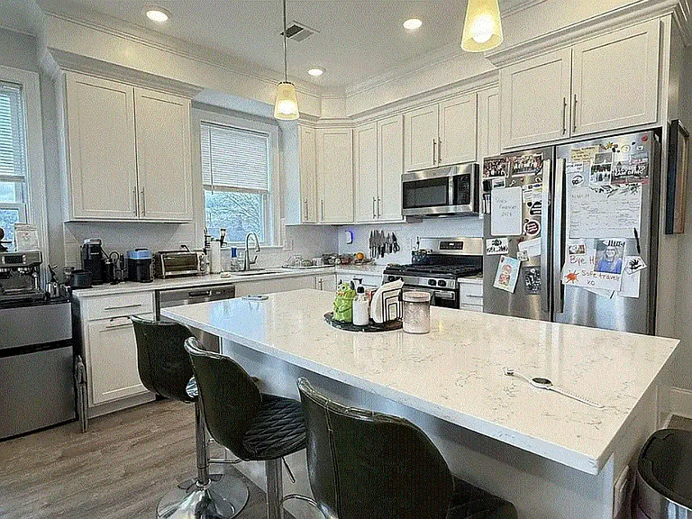 136 Franklin St #2 — Photo 6