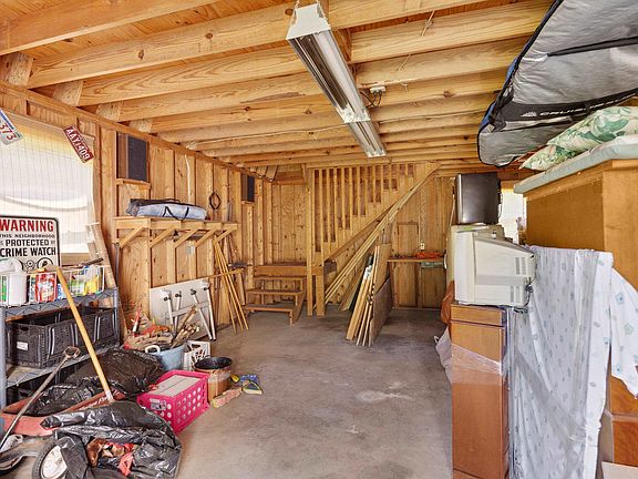 29th image of 115 Edenberg Dr