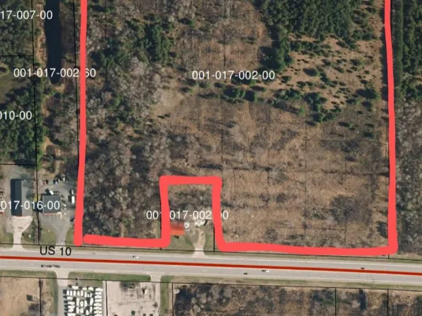 3240 W Us Highway 10, Ludington, MI 49431