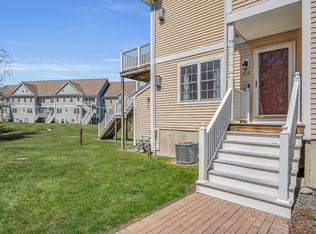 323 Hampton Way UNIT 323, Abington, MA 02351