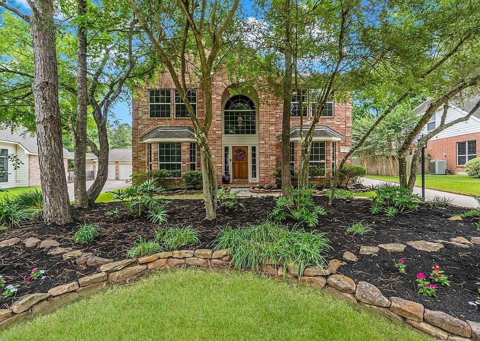 2nd image of 7 S Acacia Park Cir