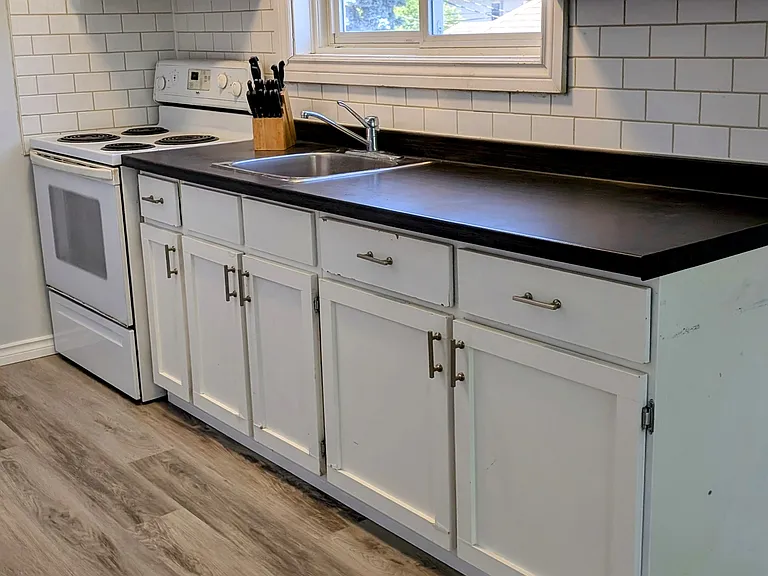 265 Macdonnell St #6 — Photo 4
