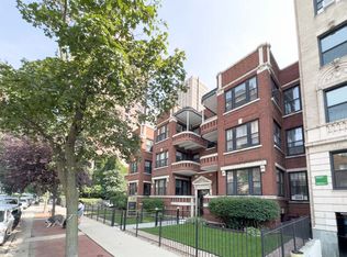 441 W Melrose St #A2, Chicago, IL 60657