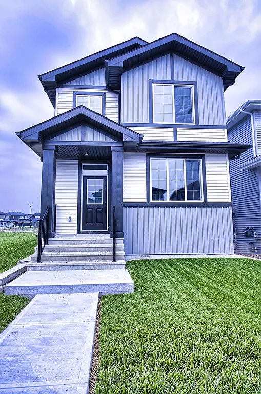 Hunter Place- Spruce Grove — Photo 2