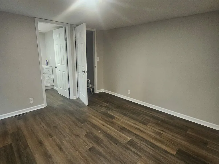 120 Holly Dr — Photo 1