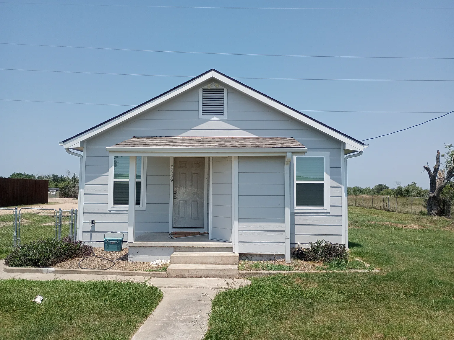 3 bed, 1119 sqft, $1,650 — Photo 1