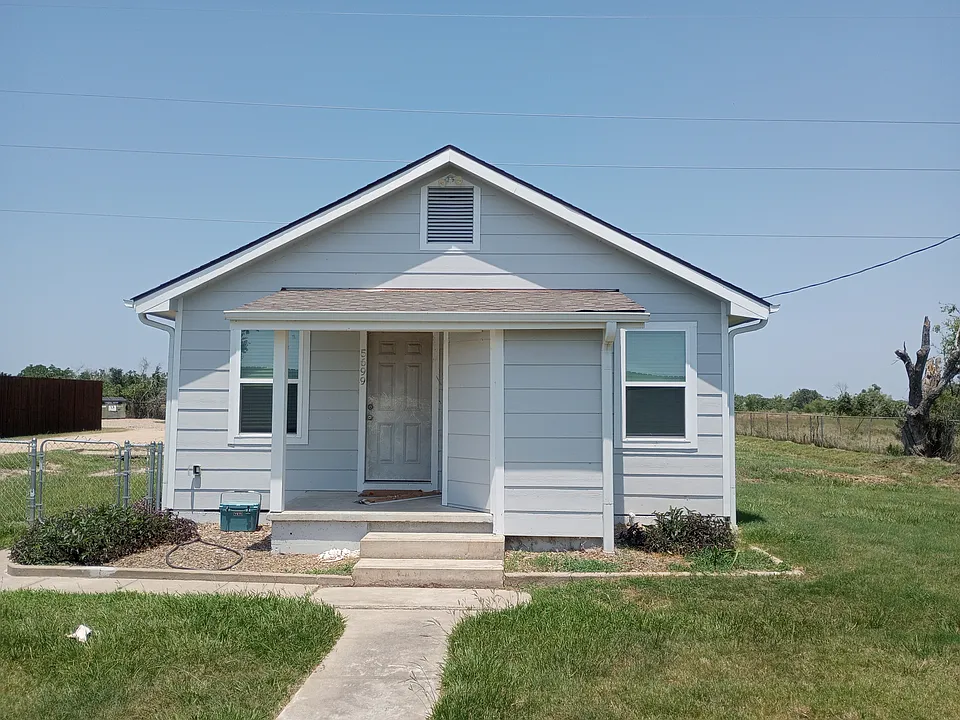 5699 Highway 71