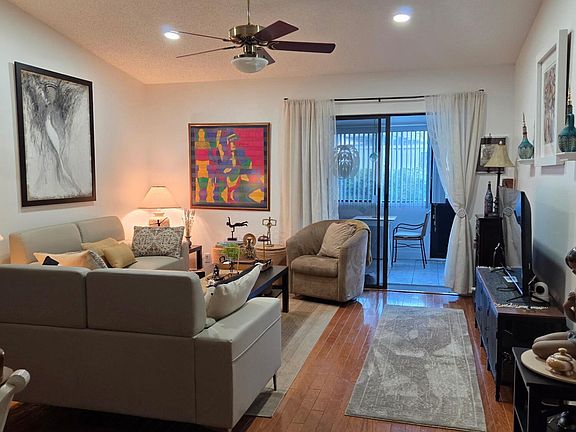 4th image of 2640 W Gately Dr Drive W #1204