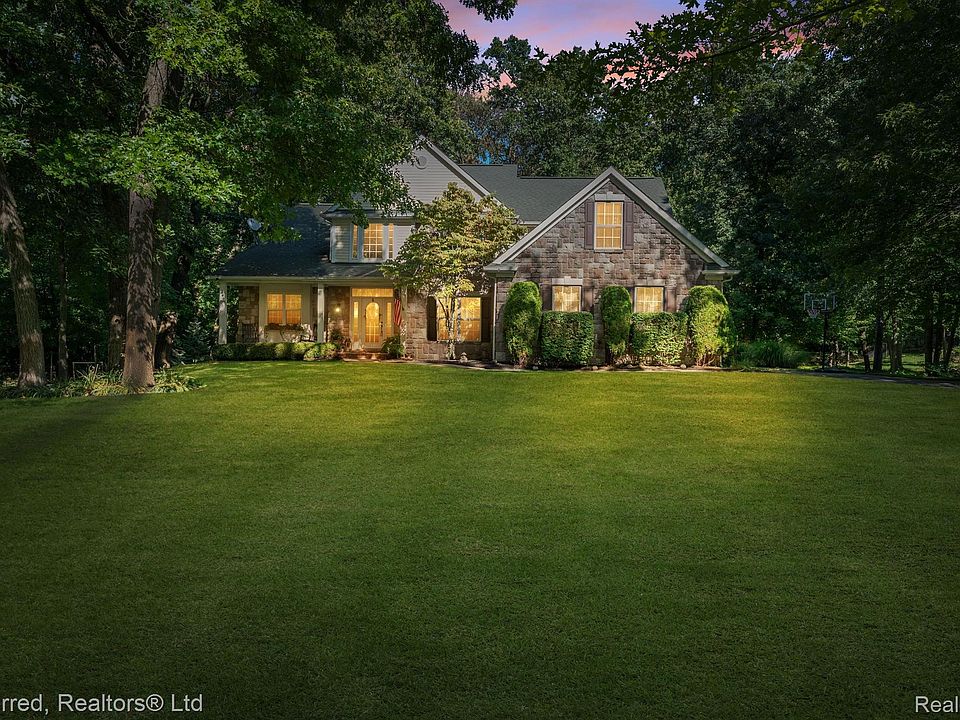 1st image of 7978 River Run Dr