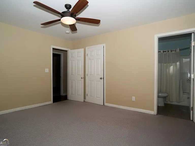 460 Paxton Pl — Photo 4