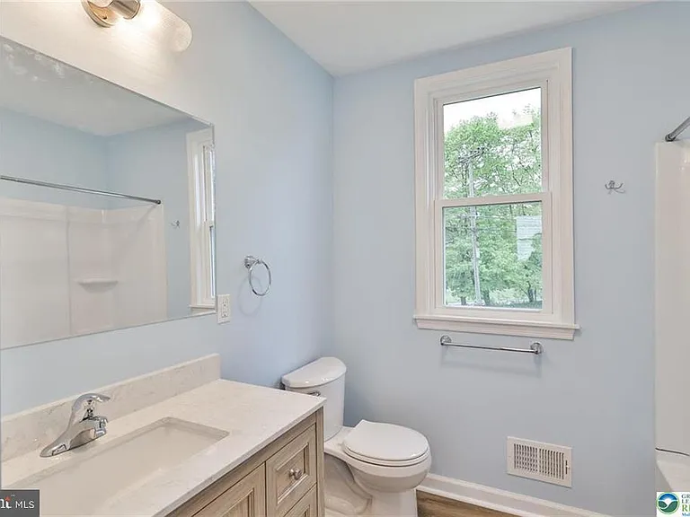 1861 E Emmaus Ave — Photo 16