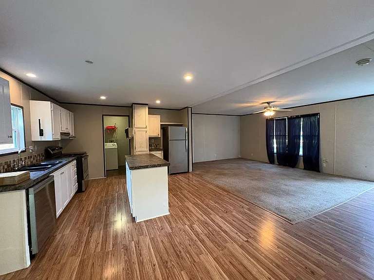 9932 Lareta St — Photo 10