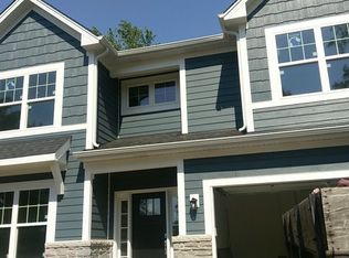639 W Gladys Ave, Elmhurst, IL