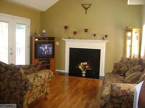 2nd image of 4901 Shady Pine Dr