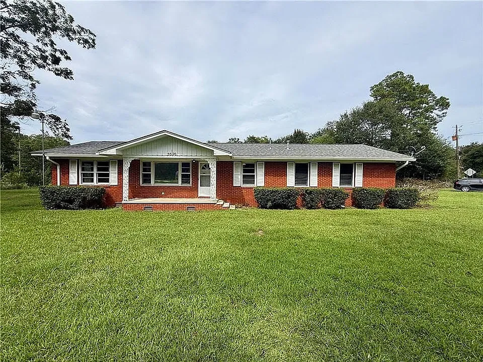 5520 Helen Dr