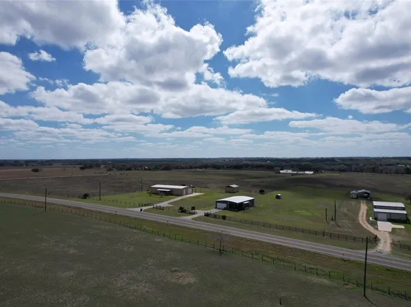 12405 Fm 532, Hallettsville, TX 77964