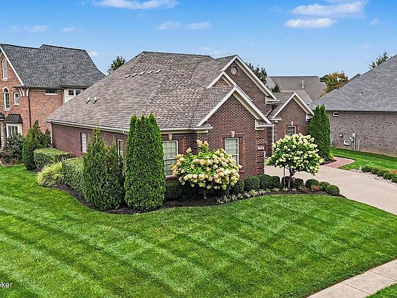 3rd image of 11111 Pebble Creek Dr