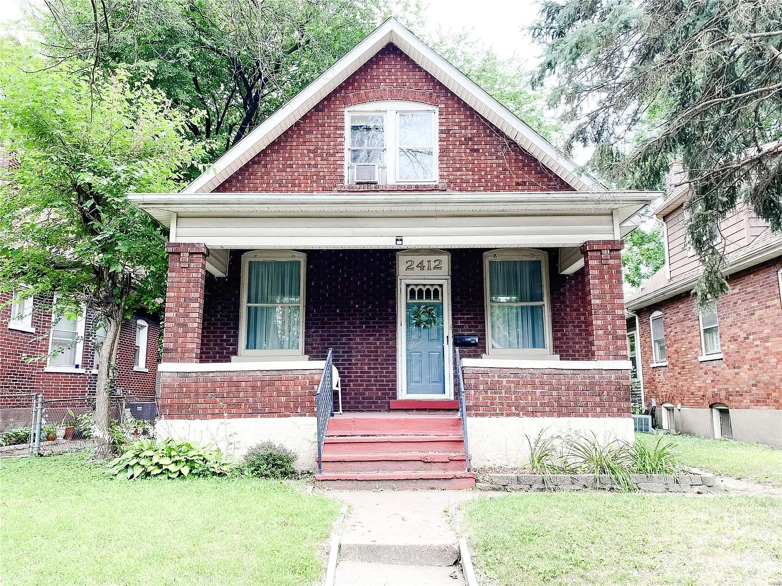 2412 Benton St photo 1
