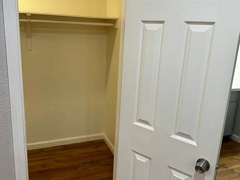 2274 E Desert Inn Rd — Photo 54