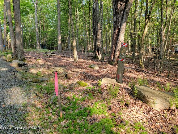 3rd image of N1951 Creekview Dr W