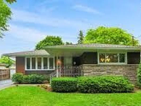 78 Leaside Dr, Saint Catharines, ON L2M 4G5