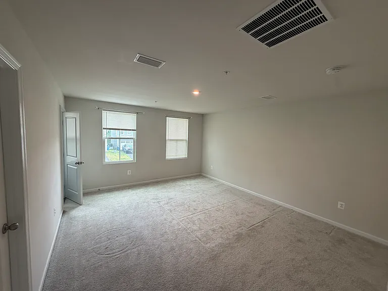 54 Goldspire Dr — Photo 22