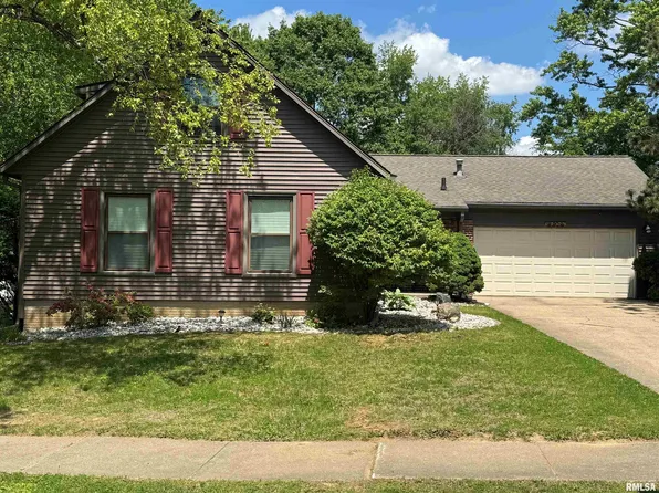 3209 W Westport Rd, Peoria, IL 61615