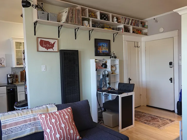 325 W 3rd St #508 — Photo 10