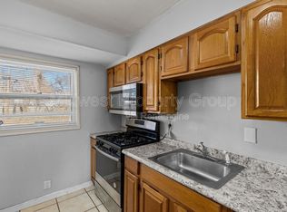 405 Cameron Rd, Saint Louis, MO 63137