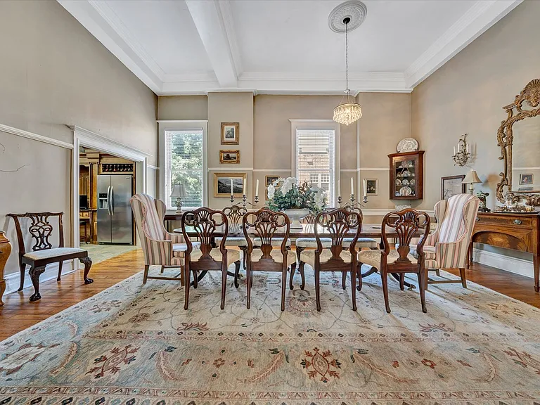 1025 Church St — Photo 14