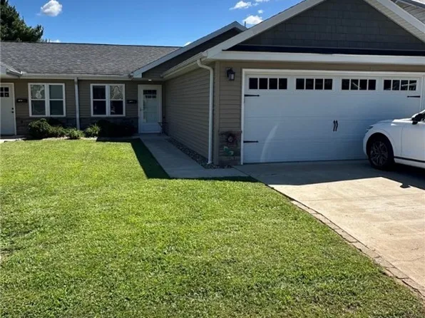 416-A Elm St, Belpre, OH 45714