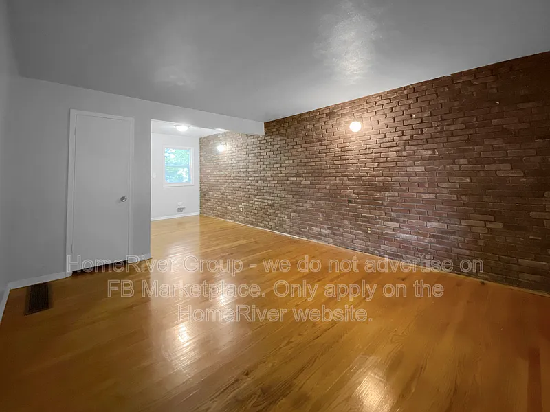 2 bed, 1.0 bath, 1000 sqft, $1,095 — Photo 4