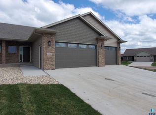 2420 E Joshua Cir, Circle Sioux Falls, SD 57108