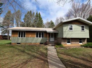 4994 Crawford Rd, Oconto, WI 54153