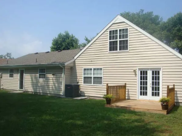 668 Whitechapel Dr, Virginia Beach, VA 23455