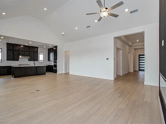 2015 Jade Manor Dr — exterior photo