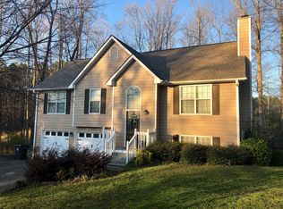 6590 Remington Dr, Cumming, GA 30040