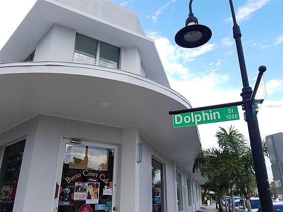3rd image of 1508 Dolphin St #9