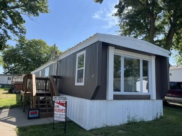 47 Genns Ln, Glenwood, IA 51534
