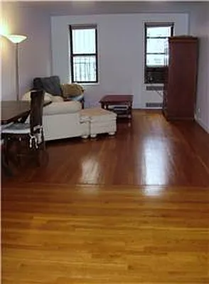 Rented by Metropolitan Res. Partners | media 31