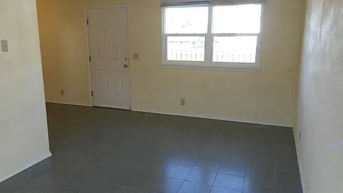 910 S Campbell Ave #4 Photo 1