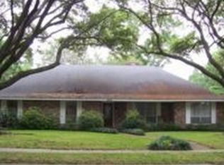 1413 S Woodhaven Dr, Baton Rouge, LA 70815