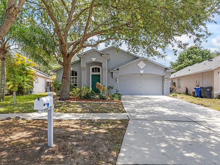 11111 Lakeside Vista Dr — Photo 2