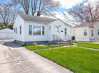 2605 Pixley Ave, Saint Joseph, MI 49085