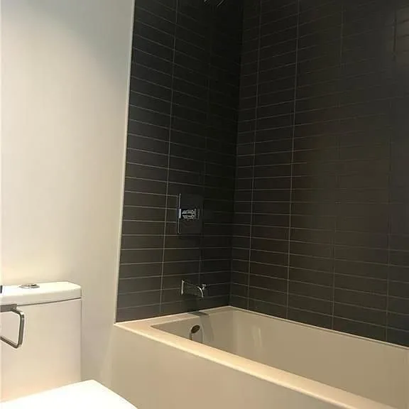 7 Grenville St #3107 — Photo 10
