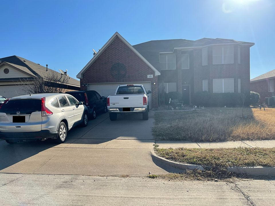 1st image of 919 Hidden Oaks Dr